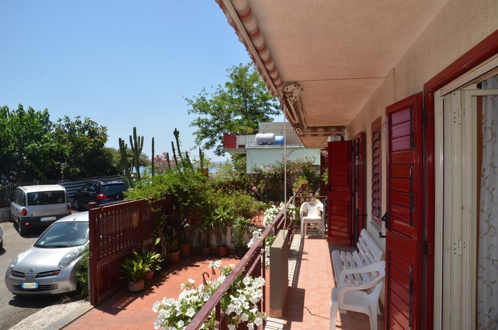 Casa Susanna Fondachello  Luaran gambar