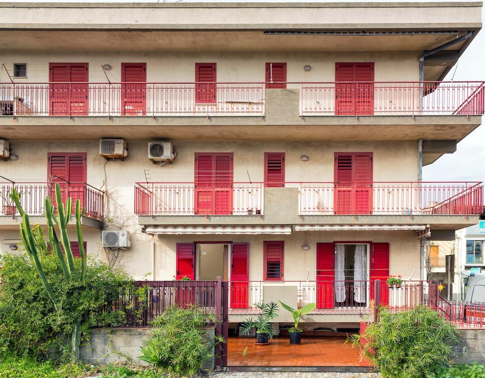 Casa Susanna Fondachello  Luaran gambar