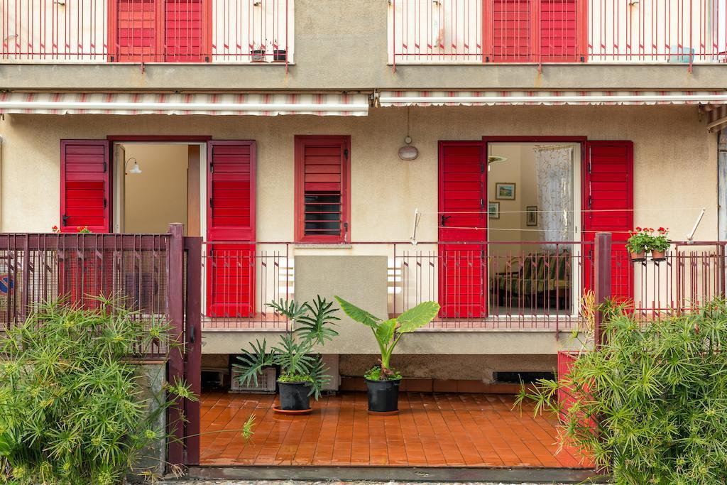 Casa Susanna Fondachello  Luaran gambar