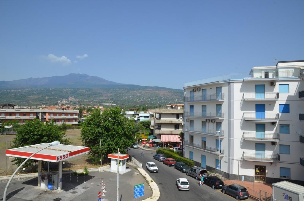 Casa Susanna Fondachello  Luaran gambar