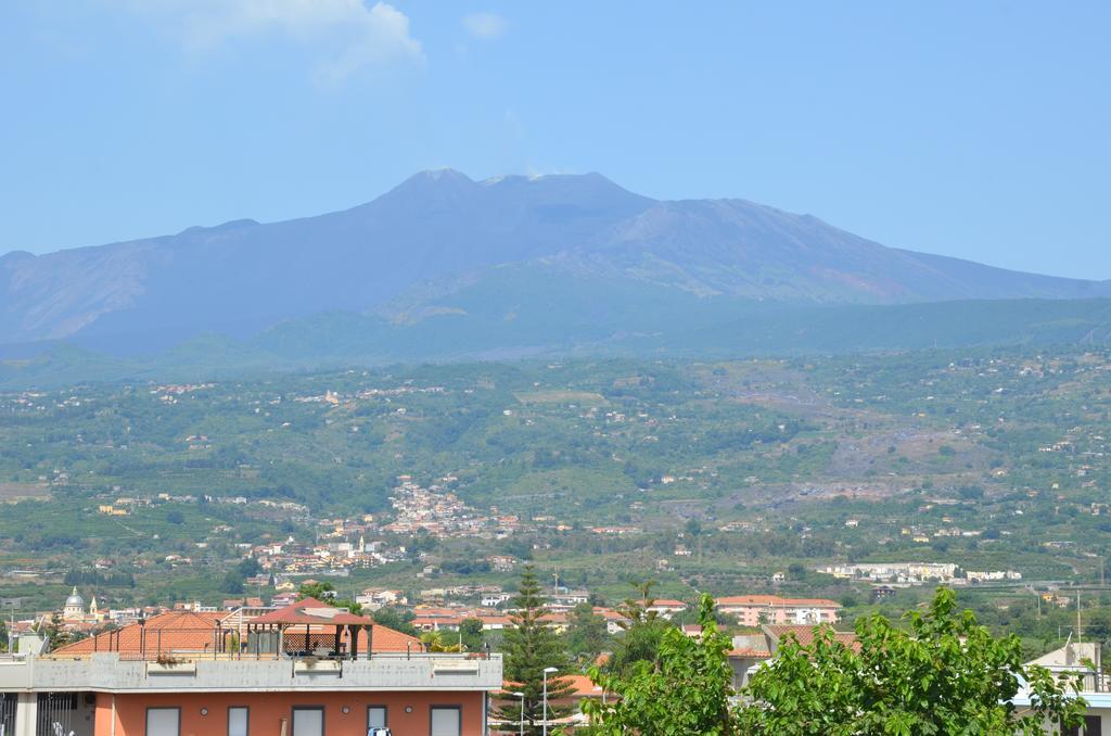Casa Susanna Fondachello  Luaran gambar